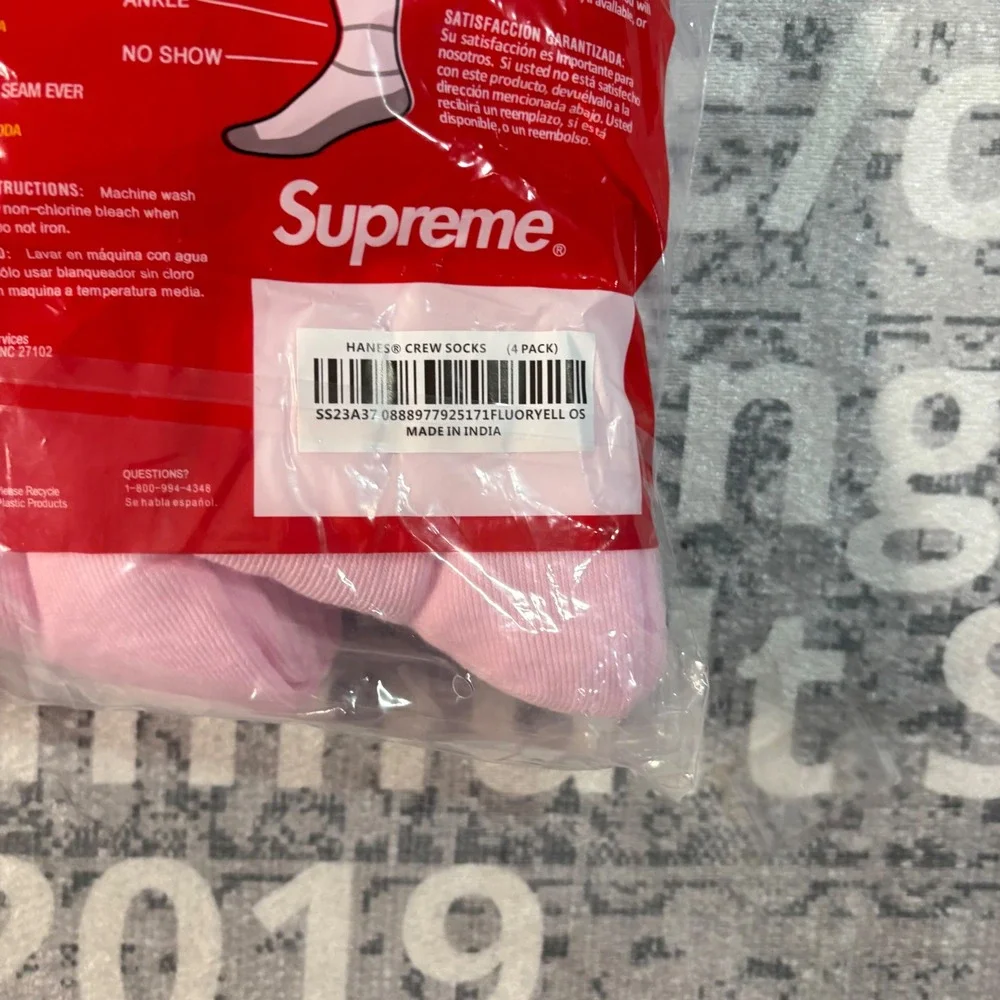 Supreme Hanes Cushion Crew Socks 4 Pack Pink Mens Shoe Size 6-12 NWT SS23A37